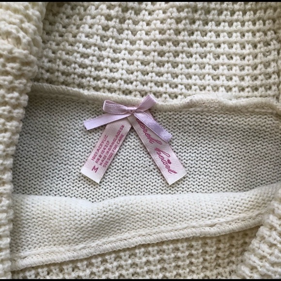 Ivory Off The Shoulders Sweater w/Tie - Picture 4 of 4